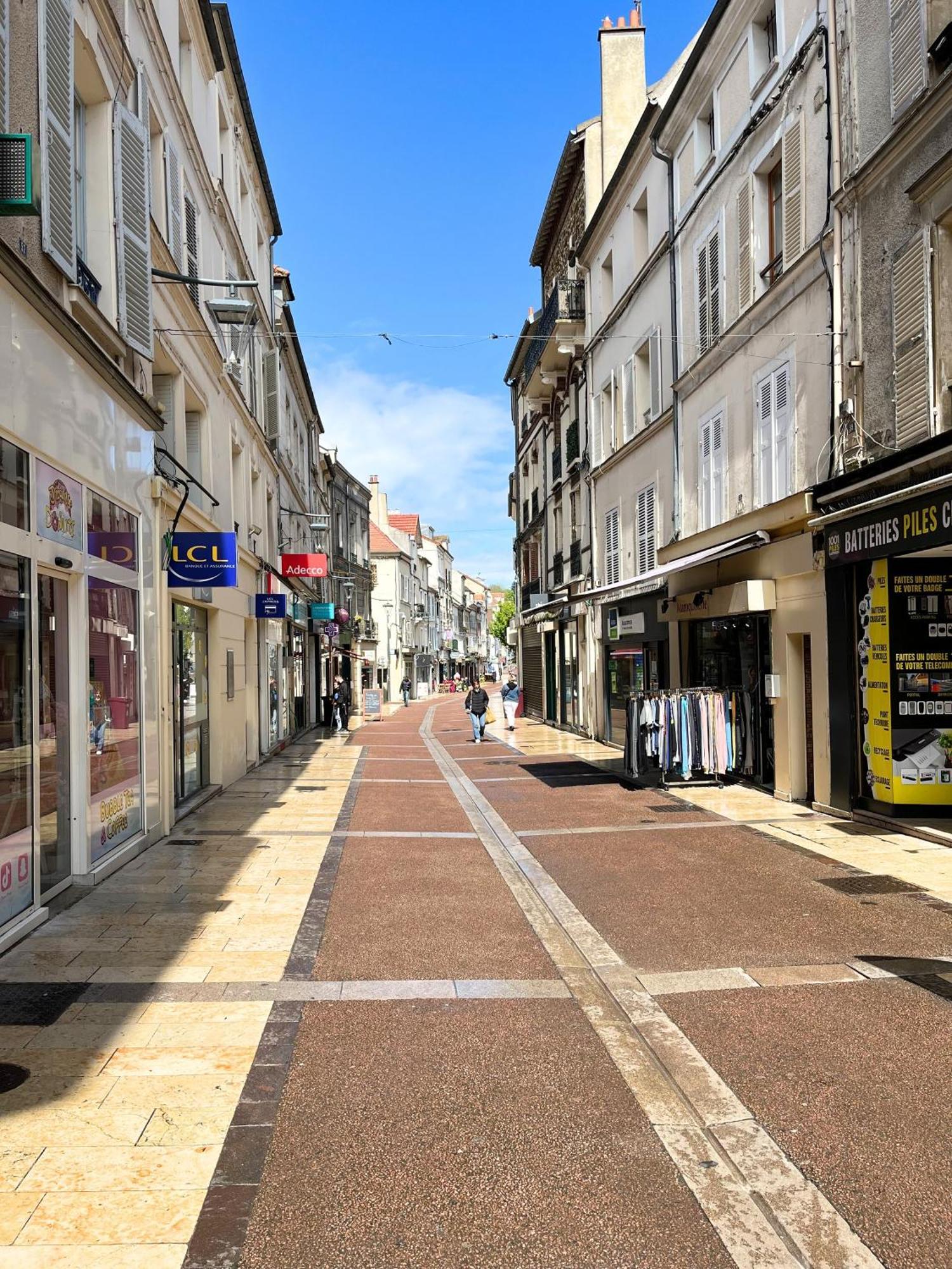 Sweethost - L'Amazone - T2 Proche Gare & Disneyland Lagny-sur-Marne Ngoại thất bức ảnh